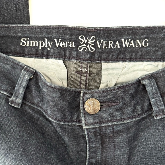Simply Vera Vera Wang Boot Jeans Women's Size 6 Mid Rise Blue Denim - Picture 3 of 8